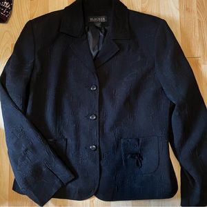 Women’s Gorgeous Black Rose Patterned Blazer NWOT Prior Host Pick”